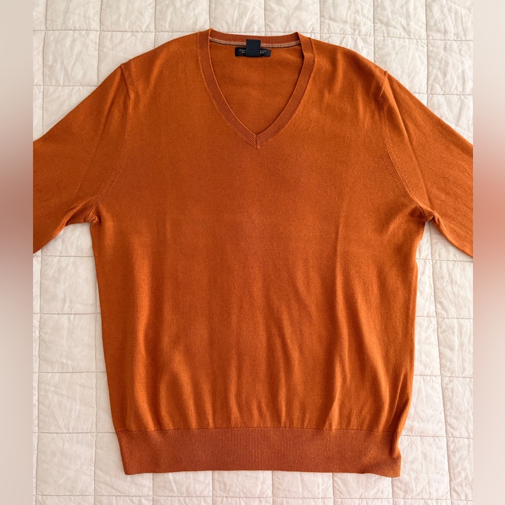 Banana Republic - Size L - Silk Cotton Cashmere Men's Rust V-Neck Sweater